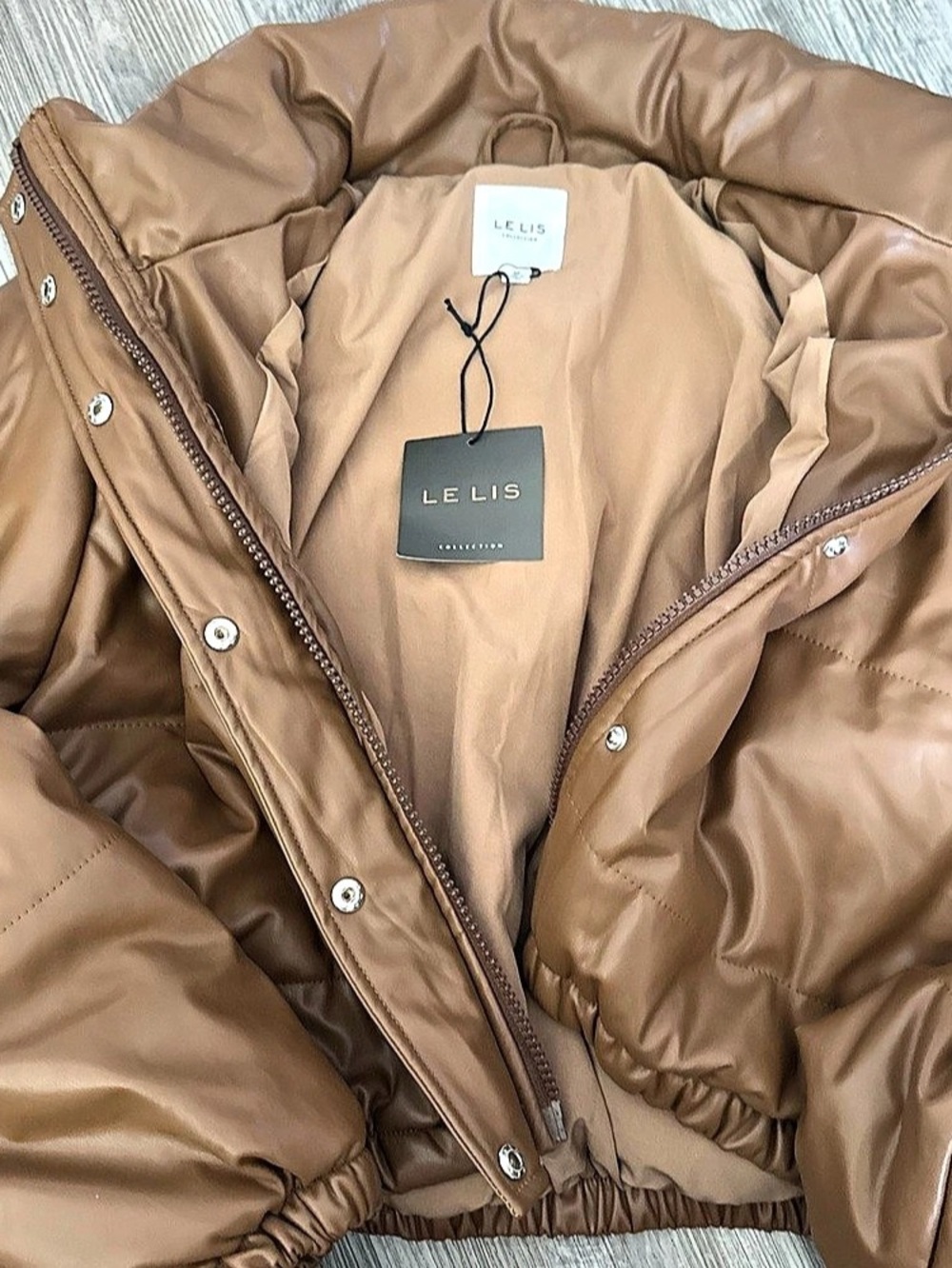 LE LIS Puffer Jacket in Brown Size Medium NWT - Picture 2 of 8